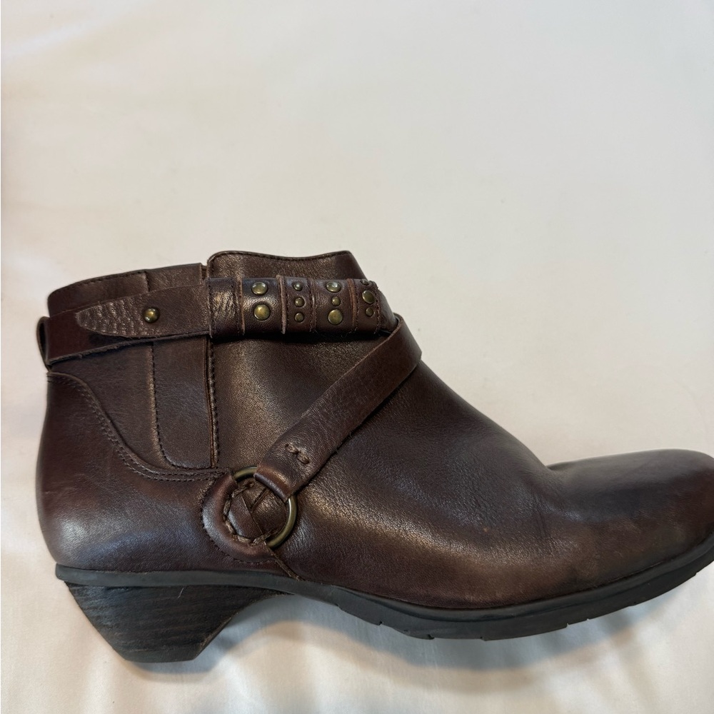 Abeo Brown Leather Ankle Boots